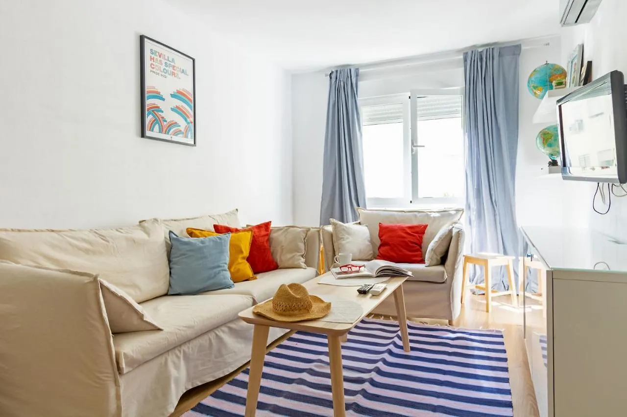 Colours Apartment And Garage Historical Center 4 Pax Seville