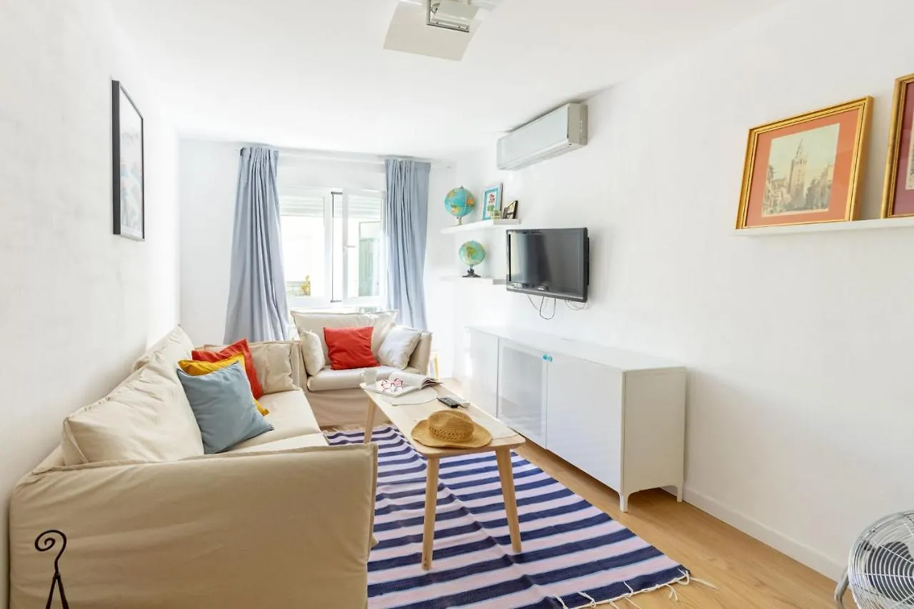 Colours Apartment And Garage Historical Center 4 Pax Seville