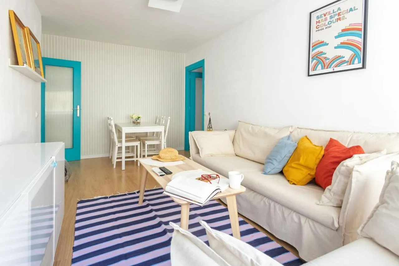 Colours Apartment And Garage Historical Center 4 Pax Seville