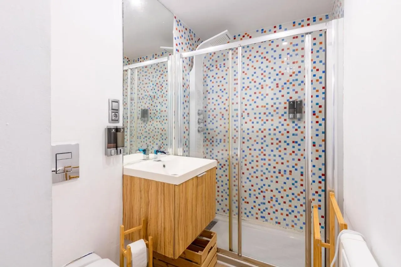 Colours Apartment And Garage Historical Center 4 Pax Sevilla